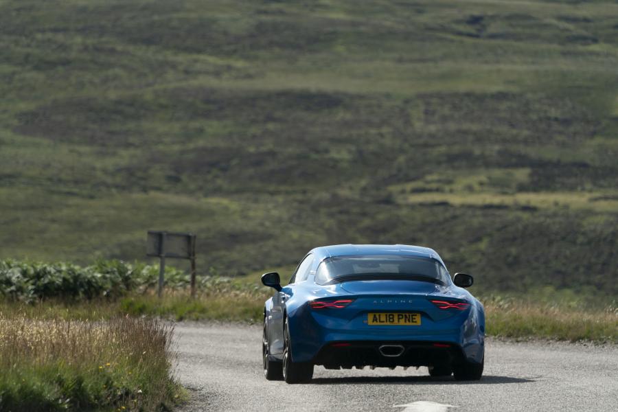  Alpine A110 Premiere Edition 2018 года  (UK) (фото 10 из 40)